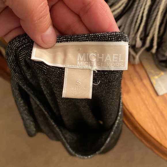 NWOT Michael Kors bell sleeve top. - Picture 5 of 5